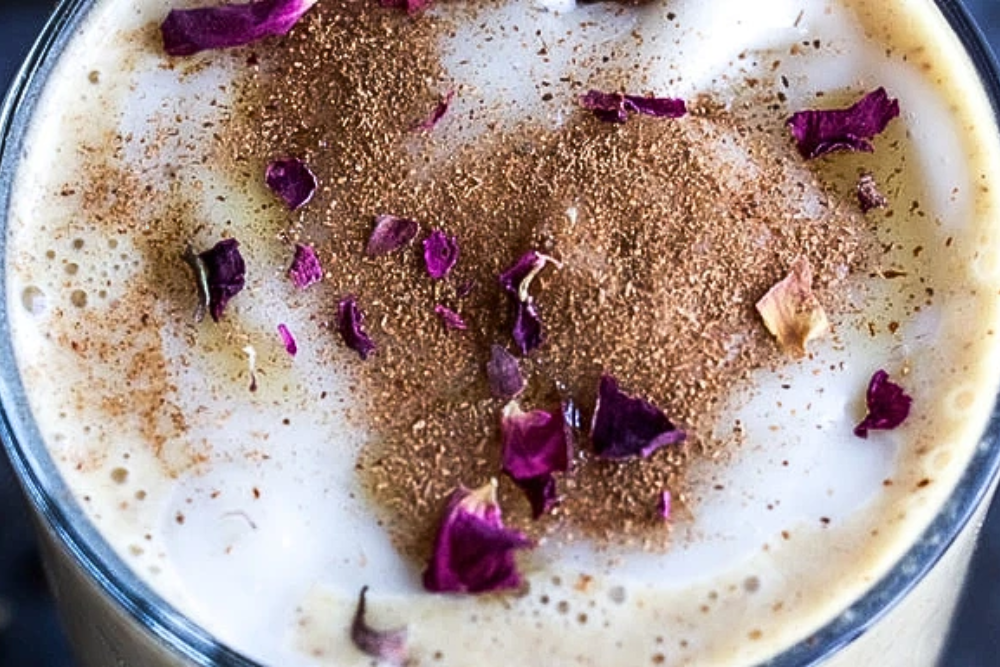 Przepis na jesienny koktajl białkowy z dynią i nutą wanilii