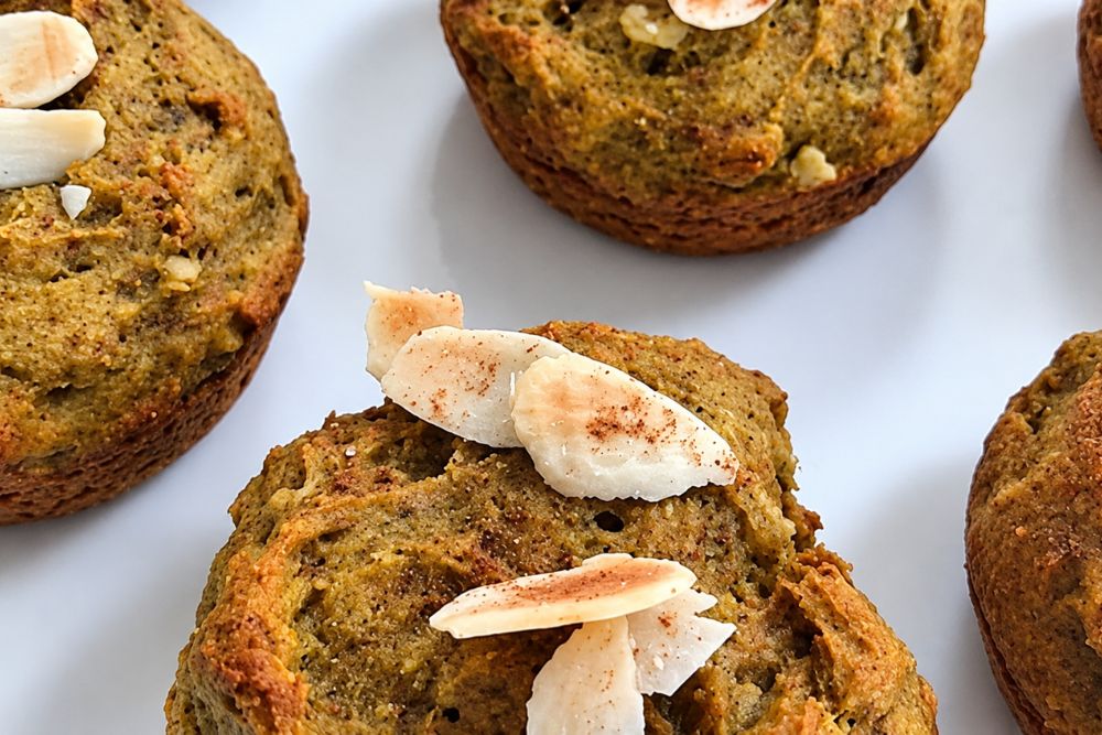Masz banany i ochotę na coś słodkiego? Zrób te jesienne muffiny proteinowe!